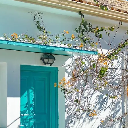 Iconpainter Villas * Kómboi